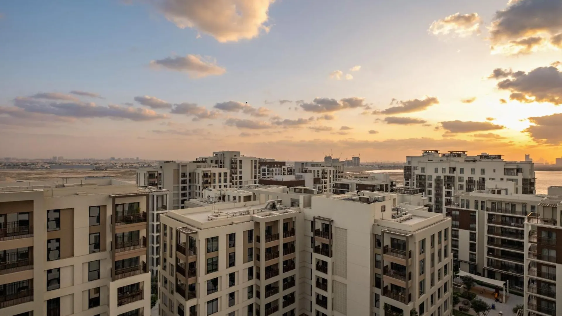 Deluxe 2Br In Creek Harbour With Private Beach Access Apartment Dubai United Arab Emirates